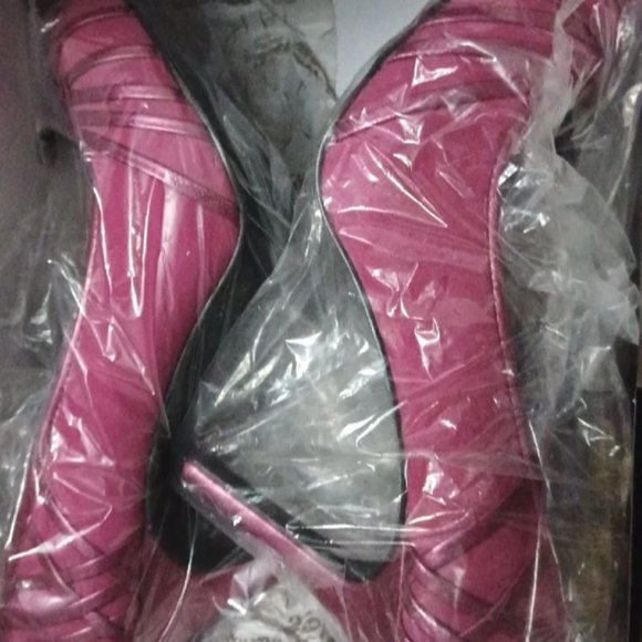 Fergie high heels - Picture 4 of 4